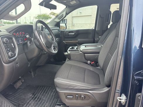 Used 2022 Chevrolet Silverado 1500 LT w/ Z71 Off-Road Package image 10