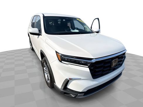 Used 2025 Honda Pilot EX-L image 1