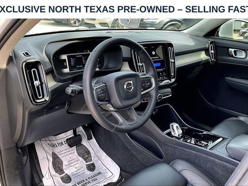 Used 2023 Volvo XC40 B4 Plus w/ Protection Package Premier FWD image 17
