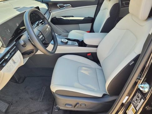 New 2026 Kia Sportage EX AWD/4WD image 8