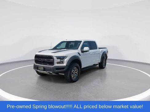 Used 2018 Ford F150 Raptor w/ Equipment Group 802A Luxury AWD/4WD image 4