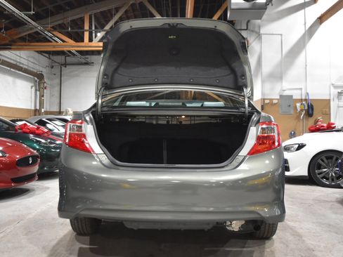 Used 2012 Toyota Camry LE image 36