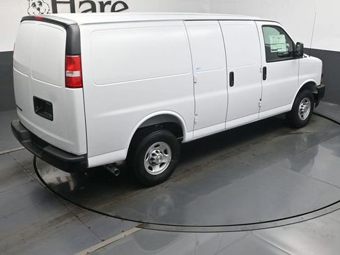 New 2026 Chevrolet Express 2500 image 19