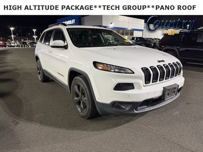 Used 2018 Jeep Cherokee Limited w/ Technology Group