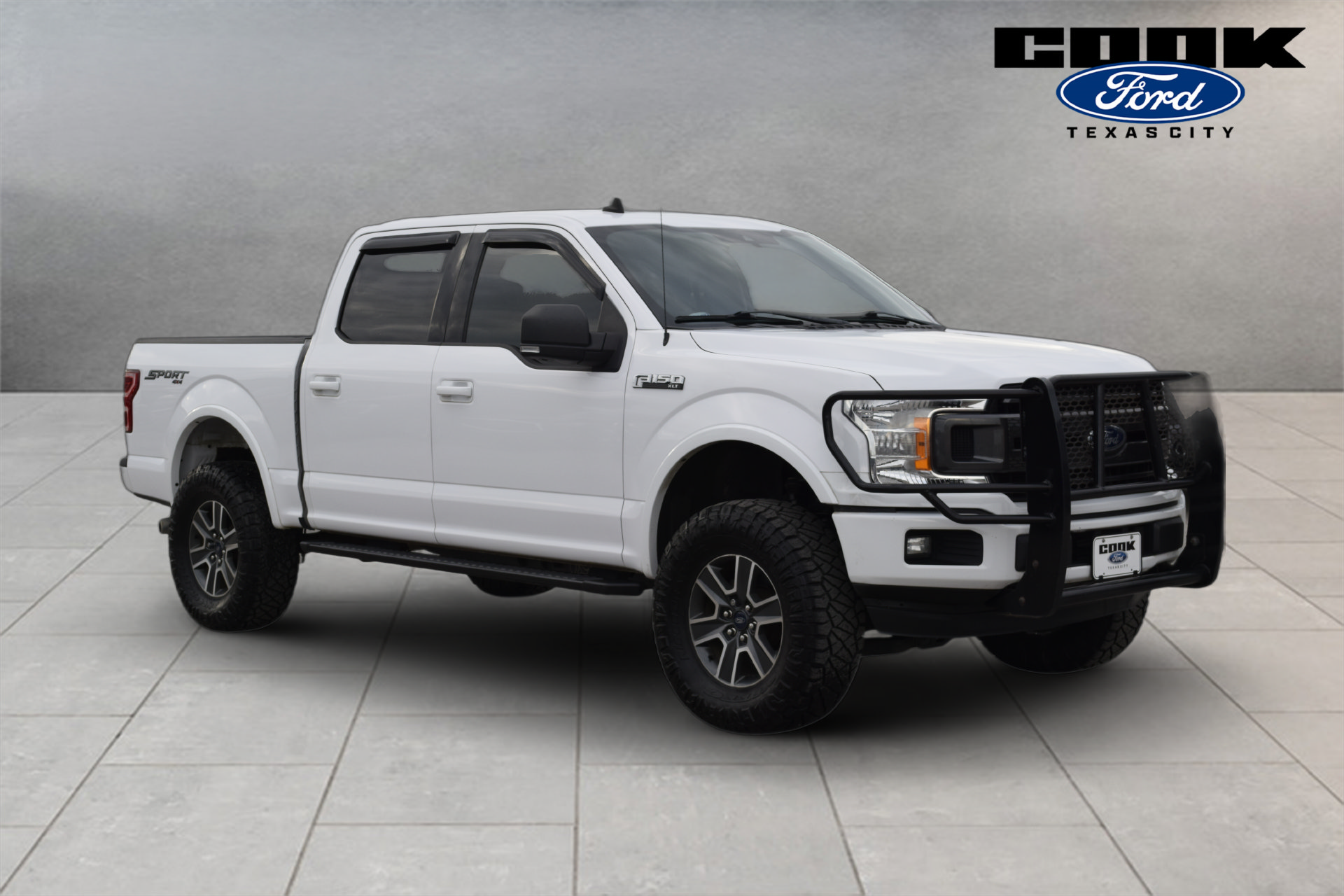 Used 2020 Ford F150 XLT w/ Equipment Group 302A Luxury AWD/4WD image 2