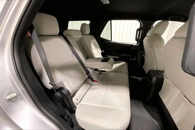 Certified 2025 Toyota 4Runner SR5 AWD/4WD image 28