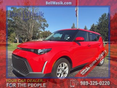 Used 2023 Kia Soul LX w/ LX Technology Package