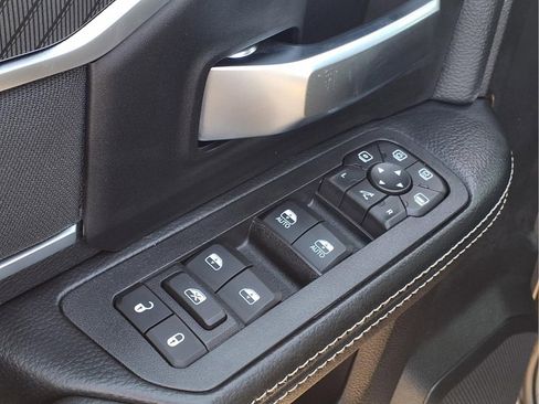 New 2026 RAM 3500 Big Horn AWD/4WD image 4