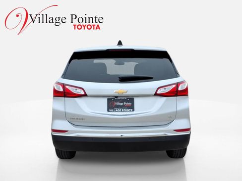 Used 2018 Chevrolet Equinox LT image 5