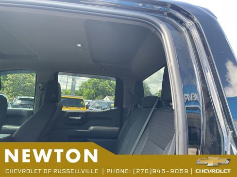 Used 2023 Chevrolet Silverado 1500 Custom AWD/4WD image 11
