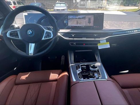 New 2026 BMW X5 xDrive50e w/ Executive Package AWD/4WD image 4