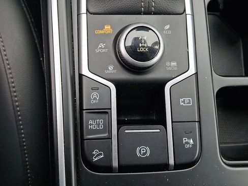 Used 2023 Kia Sorento X-Line EX image 24