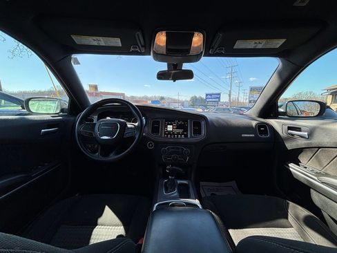 Used 2023 Dodge Charger SXT RWD image 10