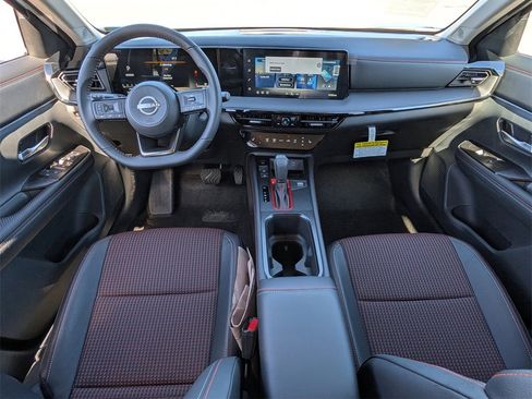 New 2026 Nissan Kicks SR w/ Cold Weather Package image 7