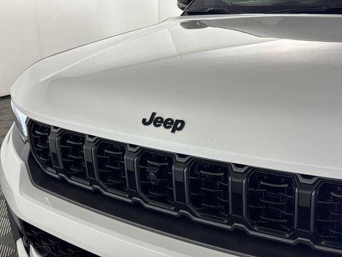 Used 2026 Jeep Grand Cherokee L Summit w/ Obsidian Package AWD/4WD image 44
