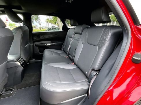 Used 2025 Lexus RX 350 Premium w/ Accessory Package (Z1) image 20