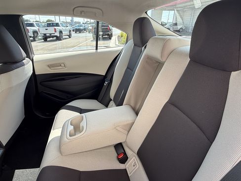 Certified 2025 Toyota Corolla LE FWD image 21