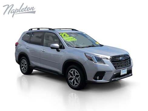 Used 2023 Subaru Forester Premium AWD/4WD image 8