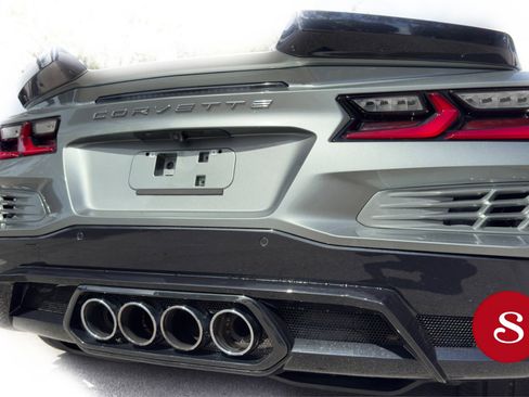 Used 2023 Chevrolet Corvette Z06 w/ Chrome Exterior Badge Package image 10