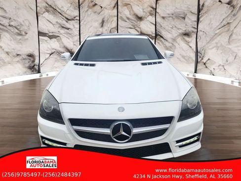 Used 2014 Mercedes-Benz SLK 250 w/ Sport Package image 2