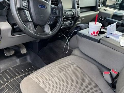 Used 2015 Ford F150 XLT w/ Equipment Group 302A Luxury AWD/4WD image 4