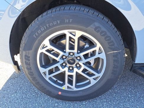 New 2026 Ford Expedition Max Active RWD image 6