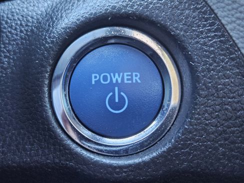 Used 2022 Toyota RAV4 XLE image 20