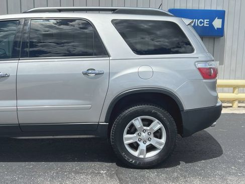 Used 2008 GMC Acadia SLE w/ Preferred Package FWD image 16