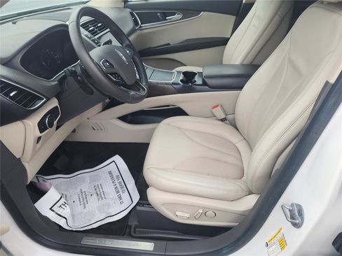 Used 2017 Lincoln MKX Select w/ Select Plus Package image 12