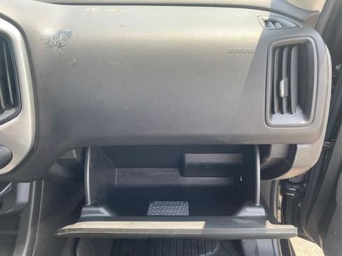 Used 2020 Chevrolet Colorado LT w/ LT Convenience Package AWD/4WD image 33