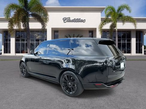 Used 2024 Land Rover Range Rover Long Wheelbase SE image 10