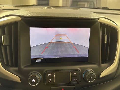 Used 2021 GMC Terrain SLT image 29