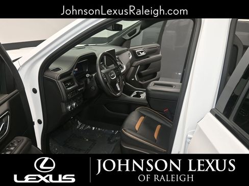 Used 2023 GMC Yukon XL AT4 w/ AT4 Premium Plus Package image 13