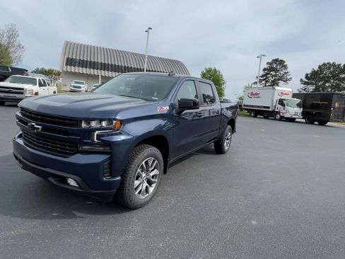 Used 2022 Chevrolet Equinox LS w/ LS Convenience Package image 3