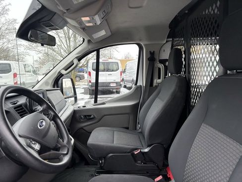 Used 2024 Ford Transit 250 Low Roof w/ Exterior Upgrade Package image 29