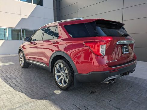 Used 2020 Ford Explorer Platinum w/ Premium Technology Package image 6