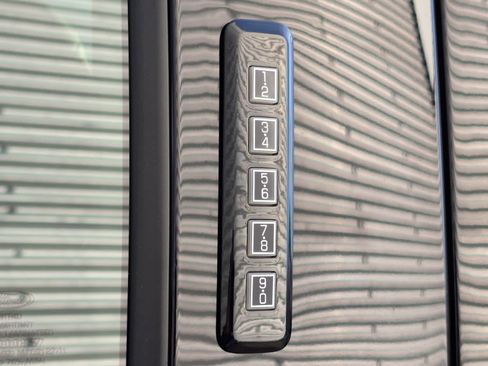 Used 2022 Ford F150 XLT w/ Equipment Group 302A High image 16