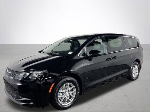 New 2026 Chrysler Voyager LX image 2