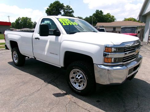 Used 2017 Chevrolet Silverado 3500 W/T AWD/4WD image 7