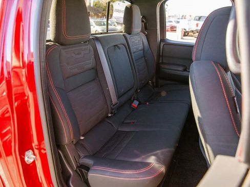 Used 2022 Nissan Frontier PRO-4X w/ Technology Package image 12