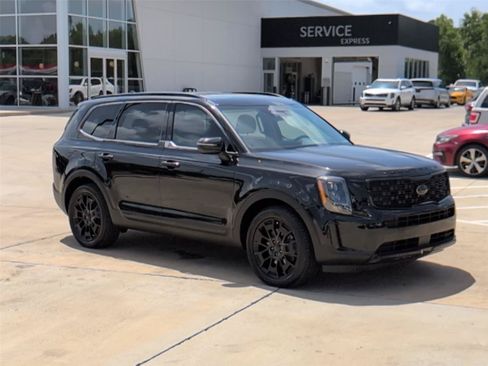 Used 2021 Kia Telluride EX w/ EX Premium Package AWD/4WD image 11