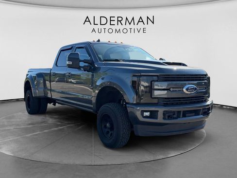Used 2019 Ford F350 Lariat w/ Lariat Ultimate Package AWD/4WD image 7