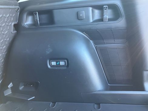 Used 2021 Ford Bronco Sport Big Bend w/ Big Bend Package (96B) image 37