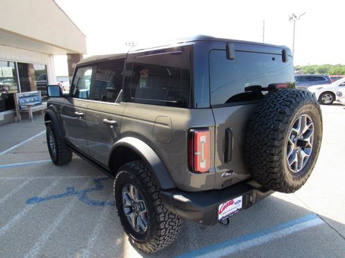 New 2025 Ford Bronco Badlands AWD/4WD image 9