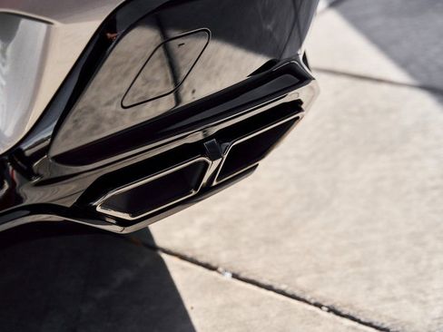 Used 2024 BMW 760i xDrive image 12