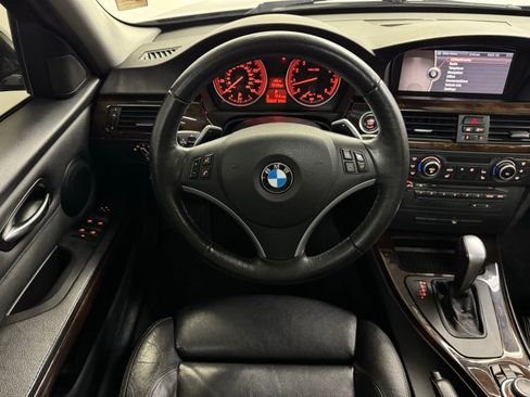 Used 2011 BMW 335i xDrive Sedan image 15