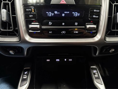 Used 2023 Kia Sorento X-Line EX image 15