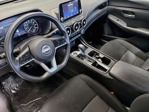 Used 2024 Nissan Sentra SV FWD image 7