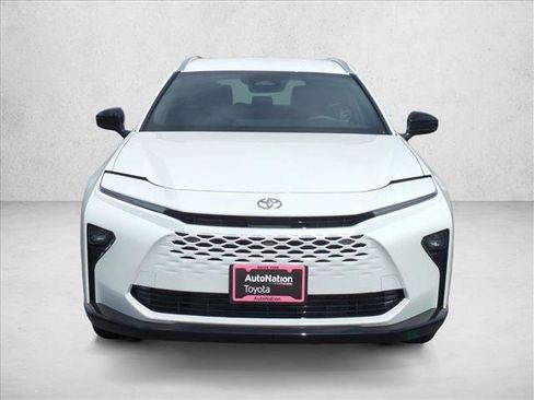 New 2026 Toyota Crown Signia image 6