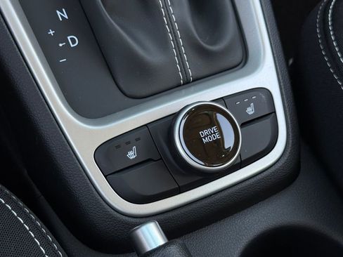 New 2026 Hyundai Venue SEL image 16